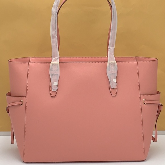 MICHAEL KORS
Gilly Large Saffiano Leather Tote Bag PRIMROSE COLOR - Picture 3 of 15